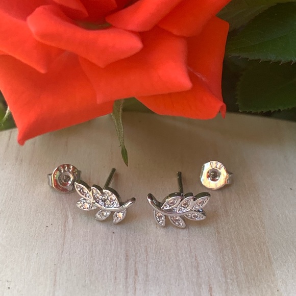 Sterling Silver 925 CZ Leaves Stud Earrings - Picture 2 of 3